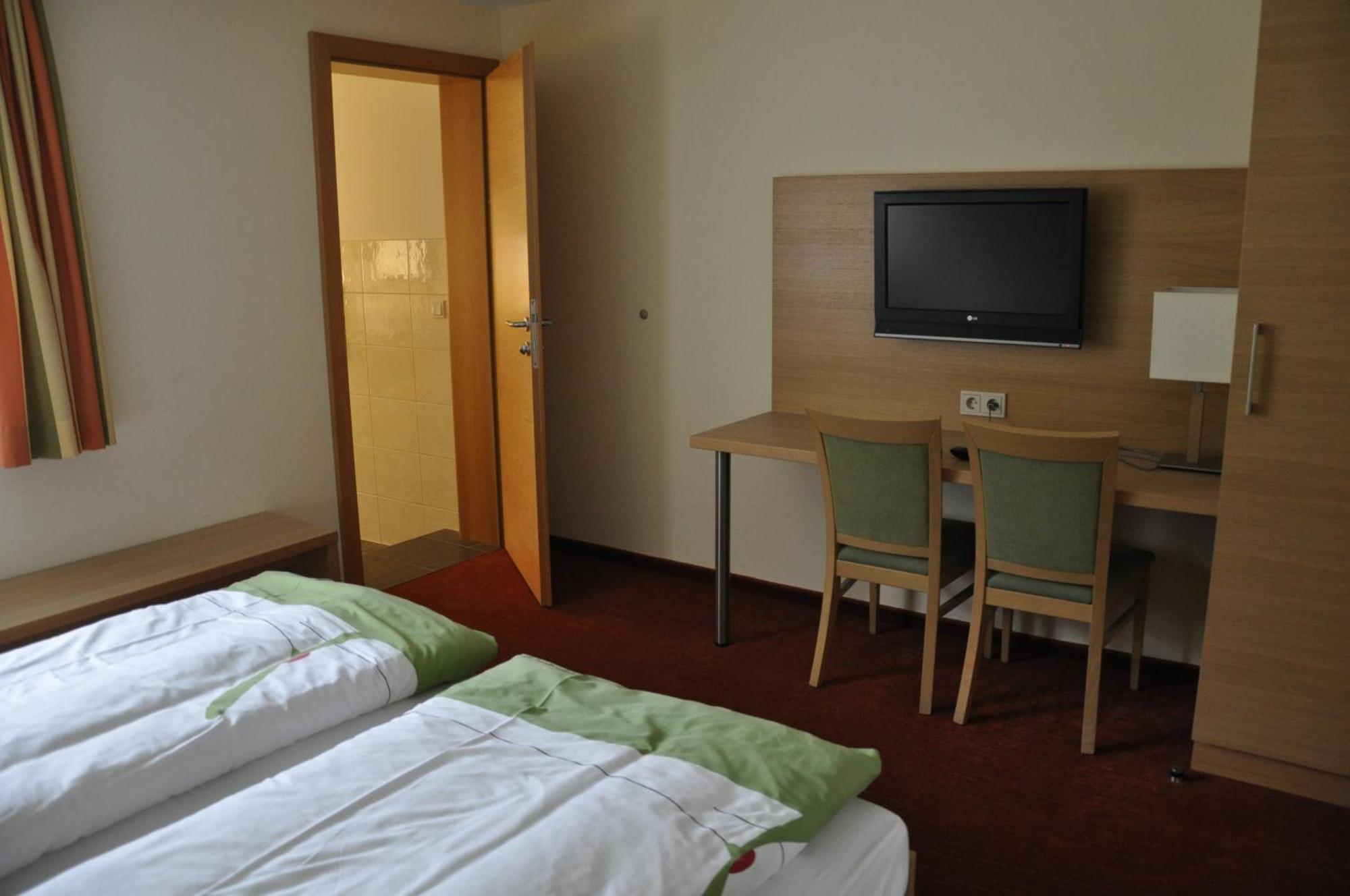 Triebenerhof Hotel Bagian luar foto