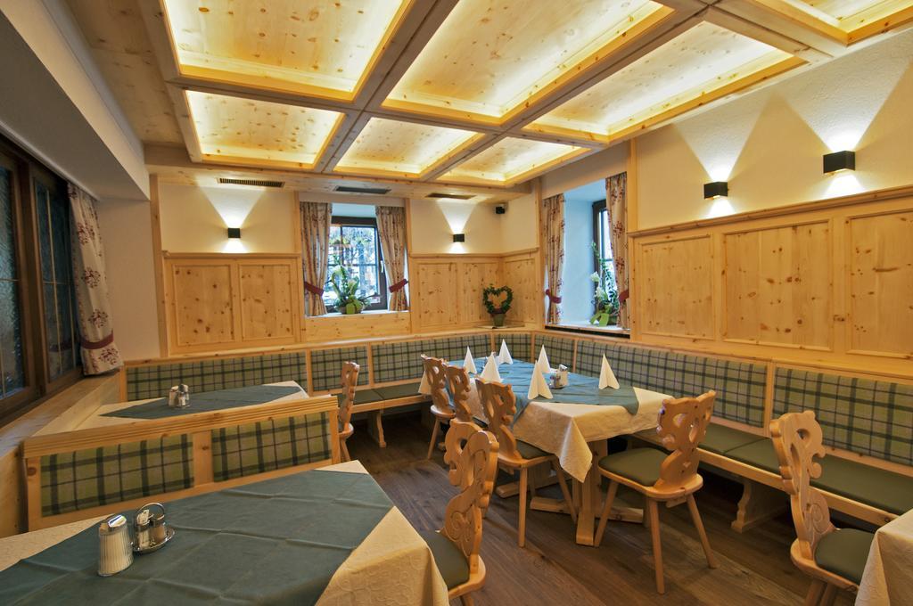 Triebenerhof Hotel Bagian luar foto